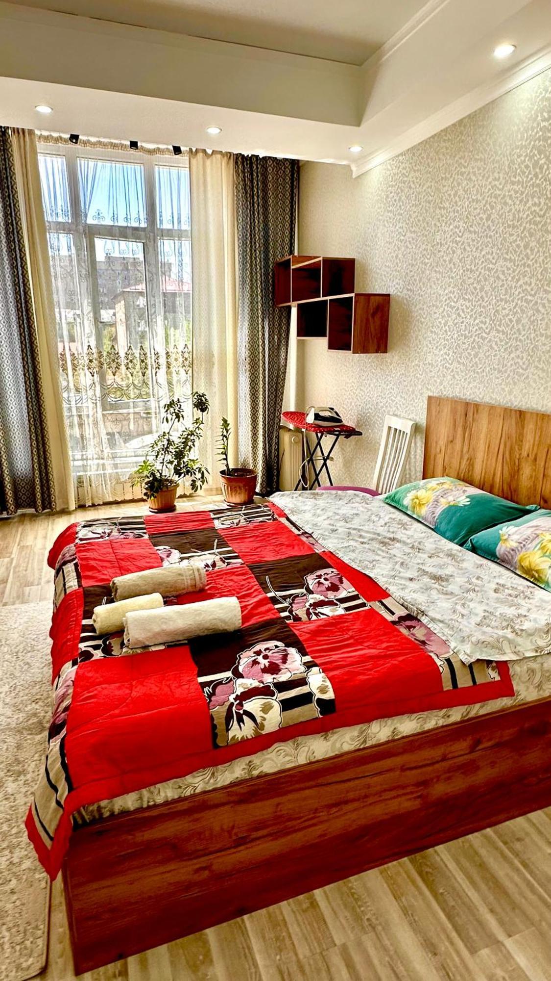 Central Apartment Bichkek Extérieur photo